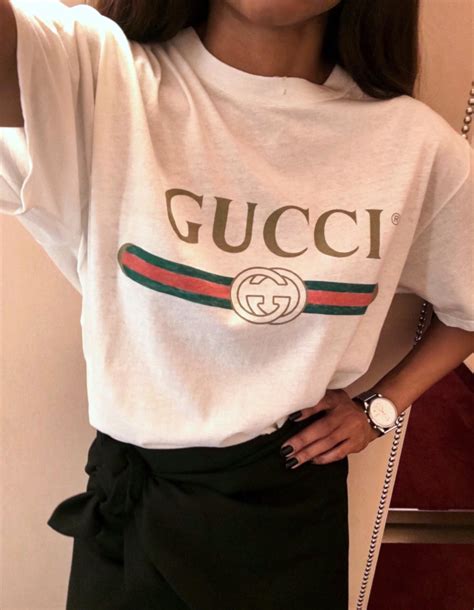 gucci tshirt logo donna|gucci symbol t shirt.